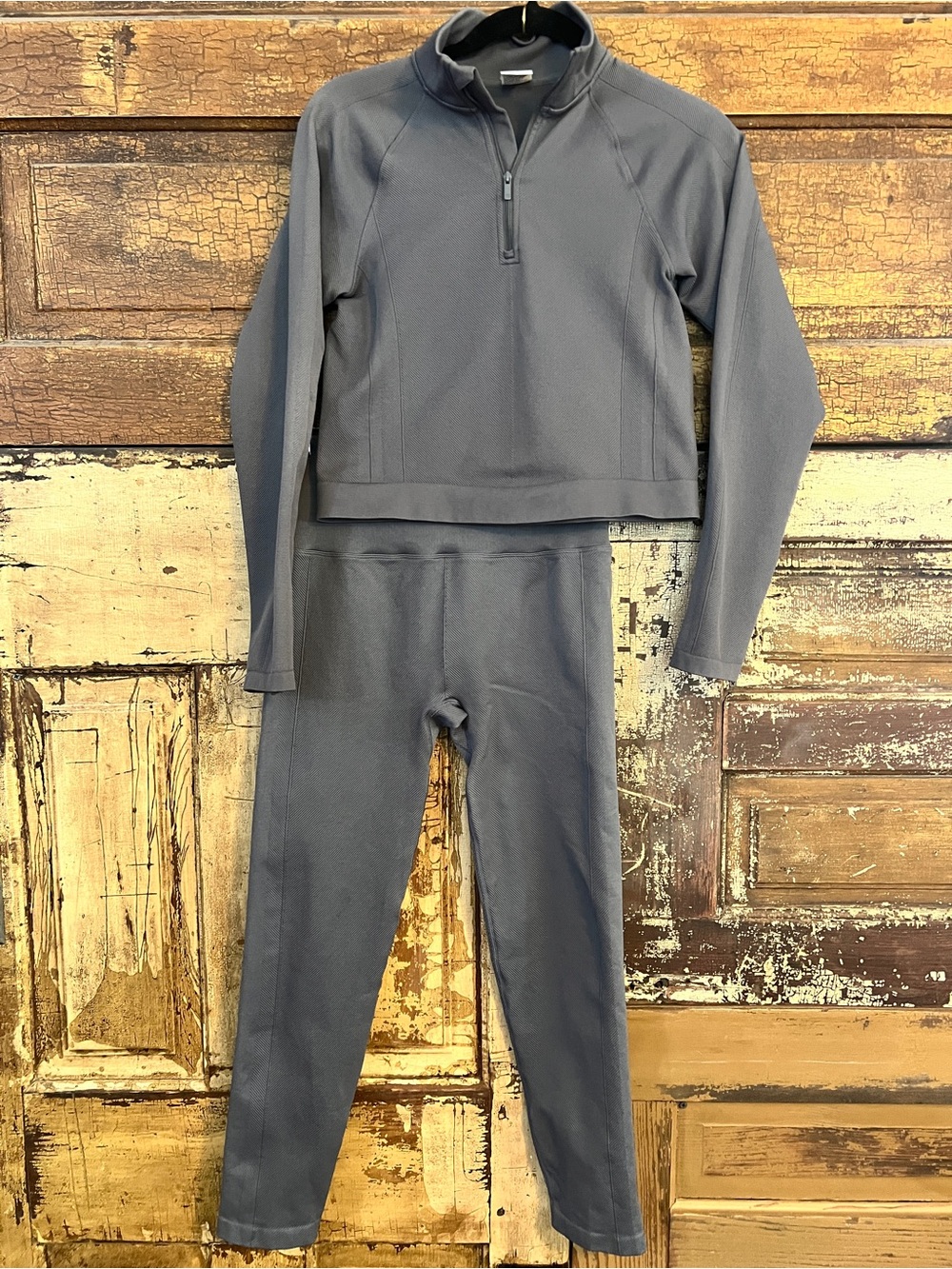 JoyLab Gray 2-Piece Activewear Set | Quarter Zip & Leggings | Size L - Picture 2 of 5